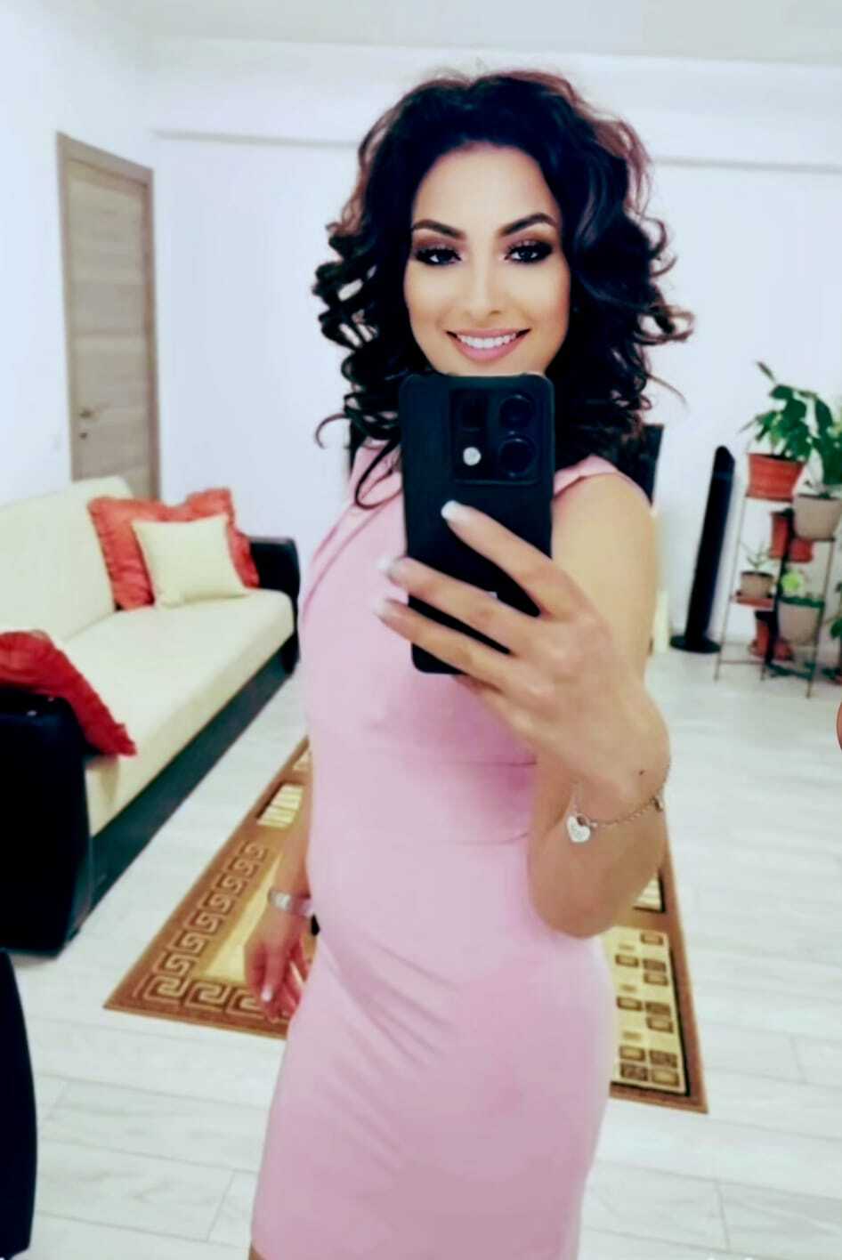 LisaCroftt picture 1