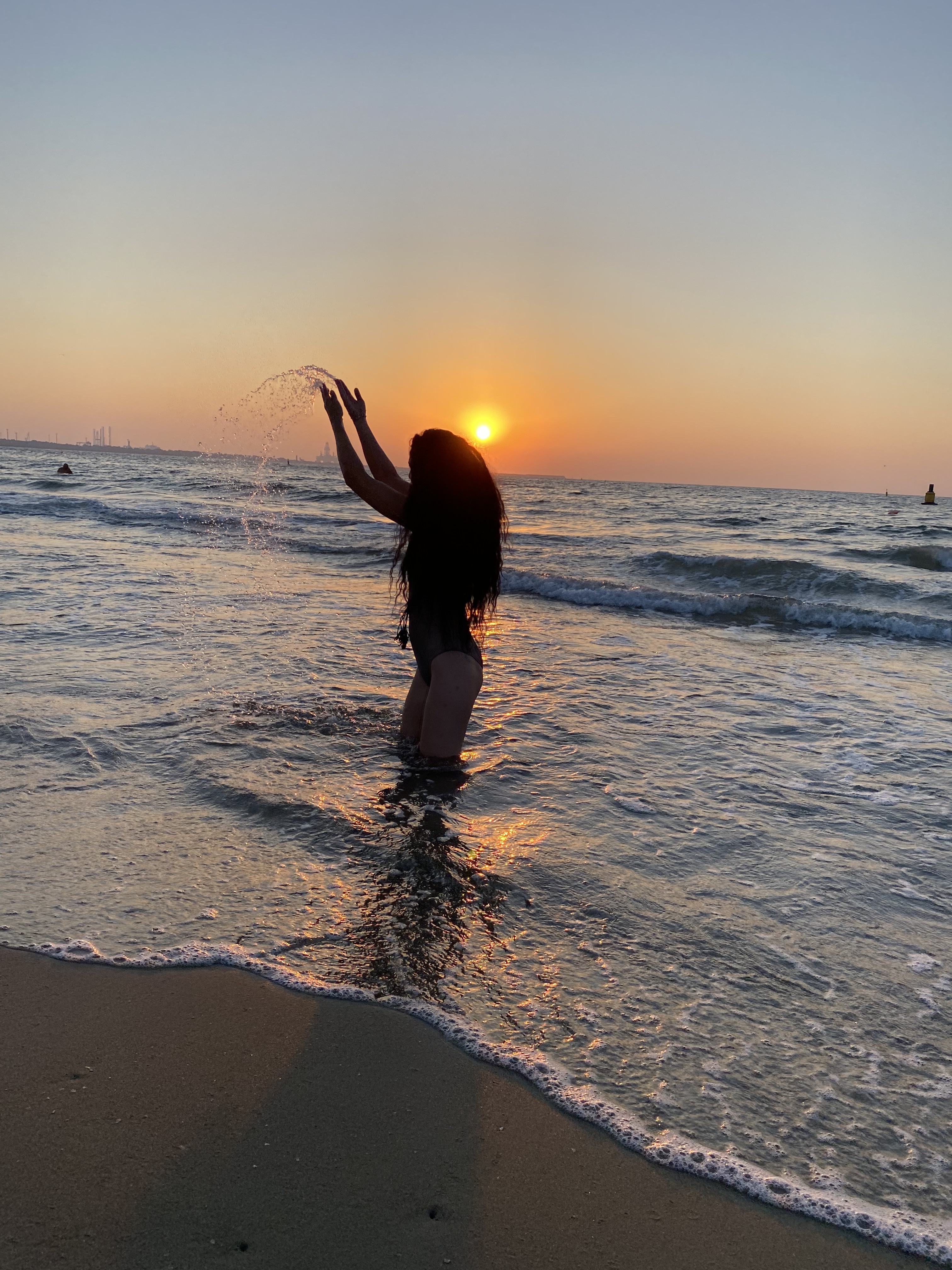lovelykarina from Jerkmate