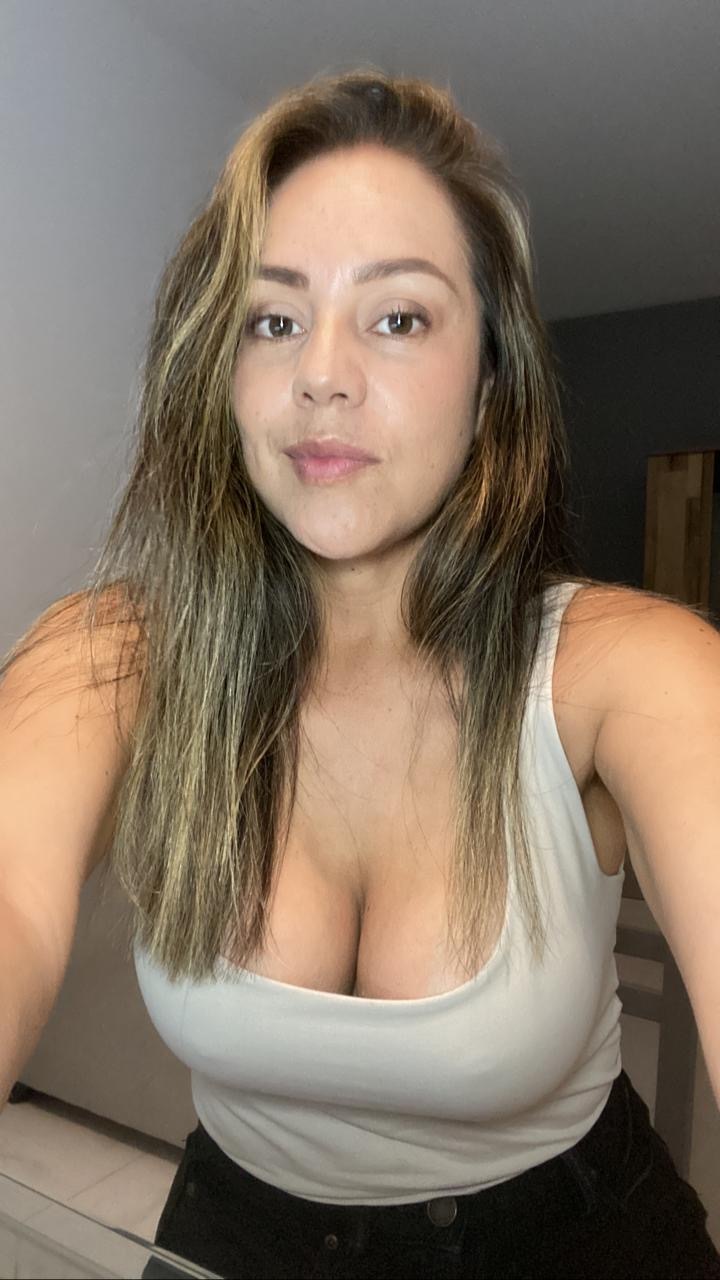 honeylove81 from Jerkmate