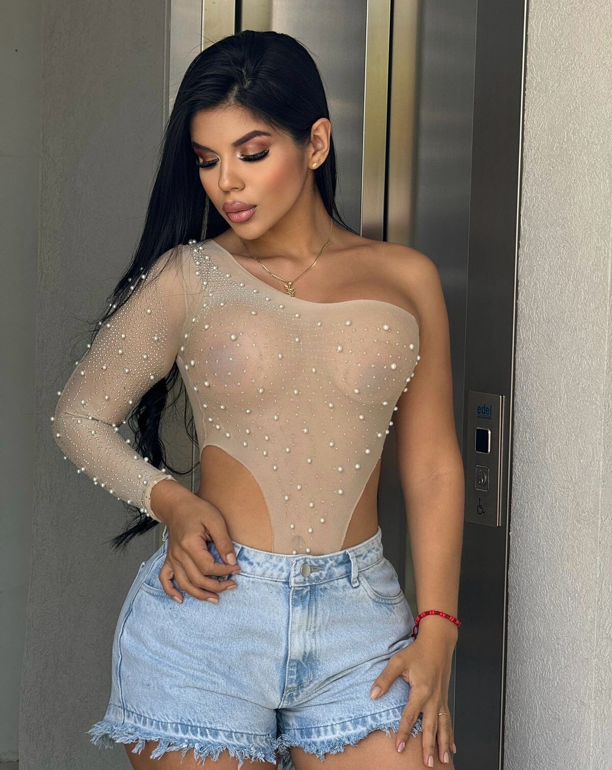 AngelinaLaRose