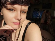 barelyolivia pic