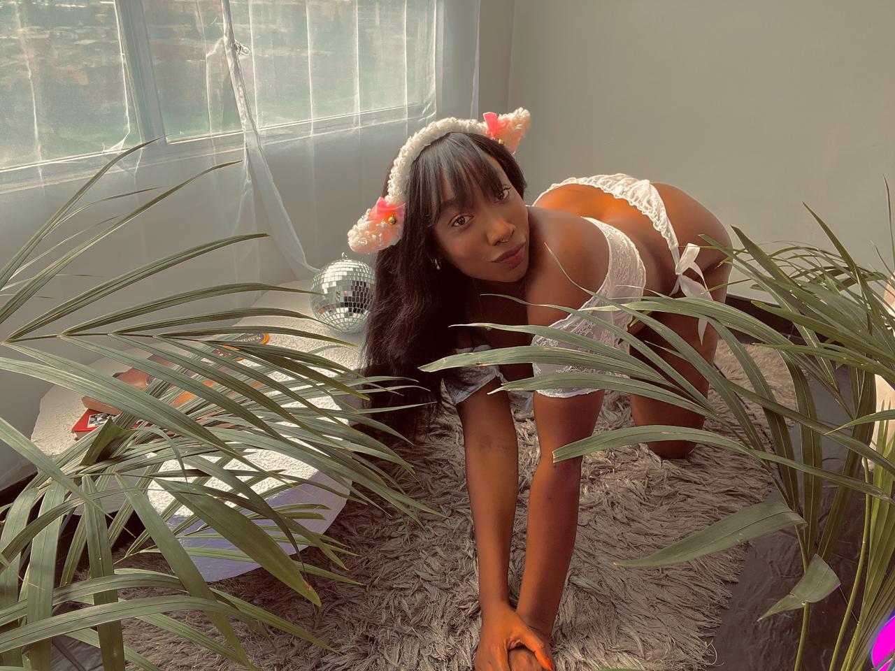 victoriakasiar from Jerkmate
