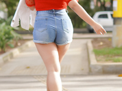 emmilykhan pic