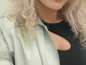 florasaenzz pic