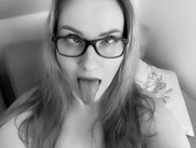 bustybeauty18 pic