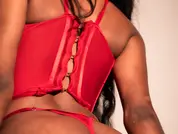 aishavalcazarr photo
