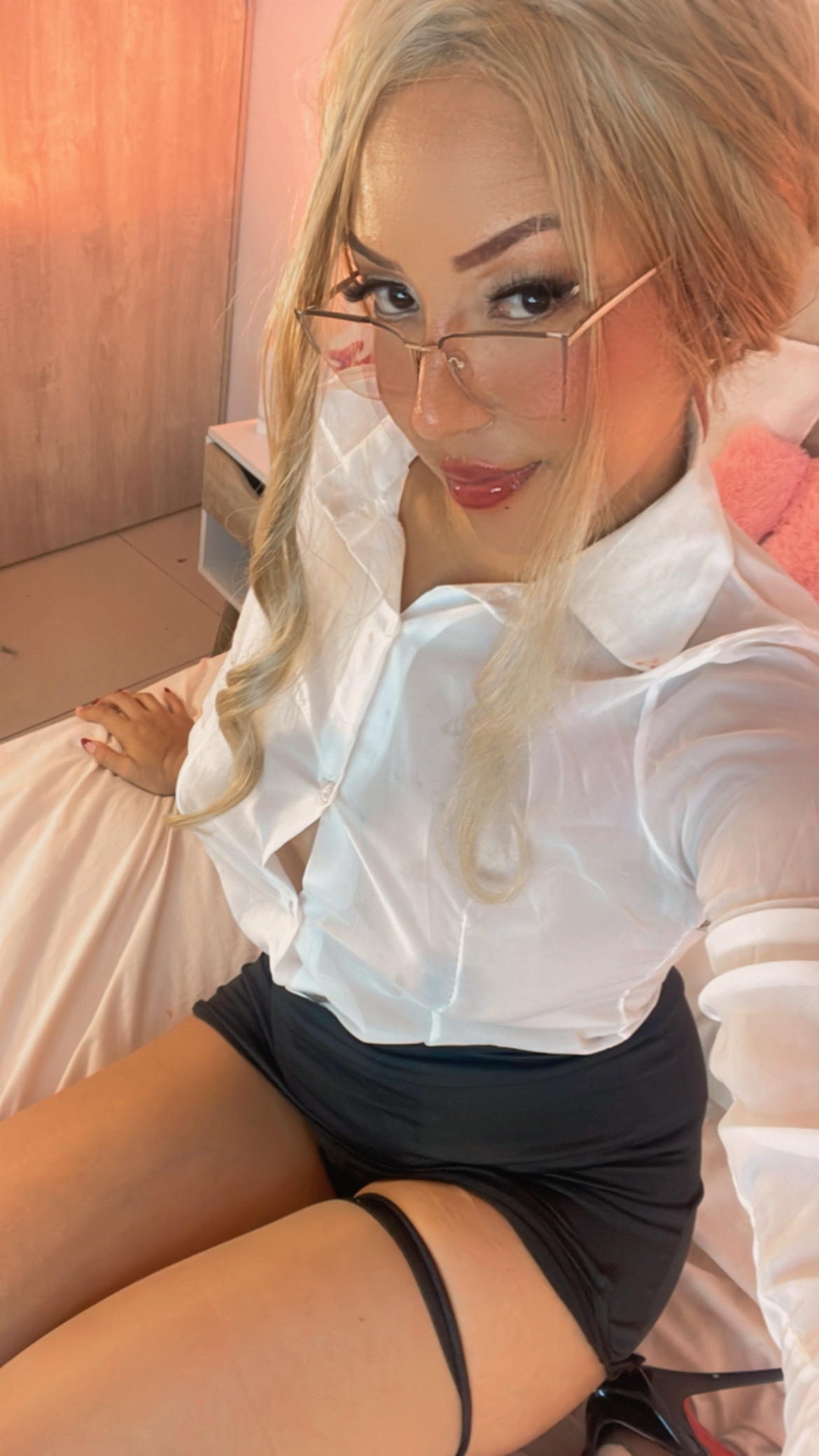 SaraWinehouse picture 4