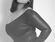 sophiecurvess pic