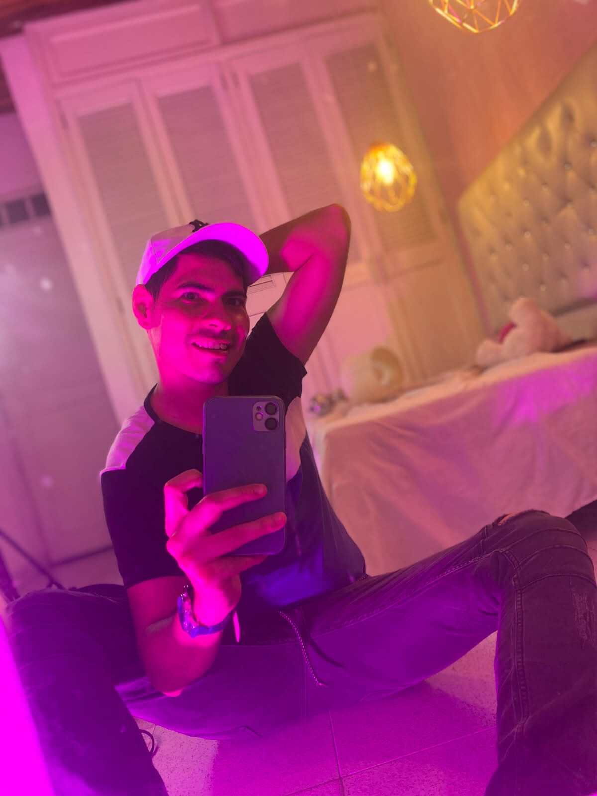 Aron_Drake