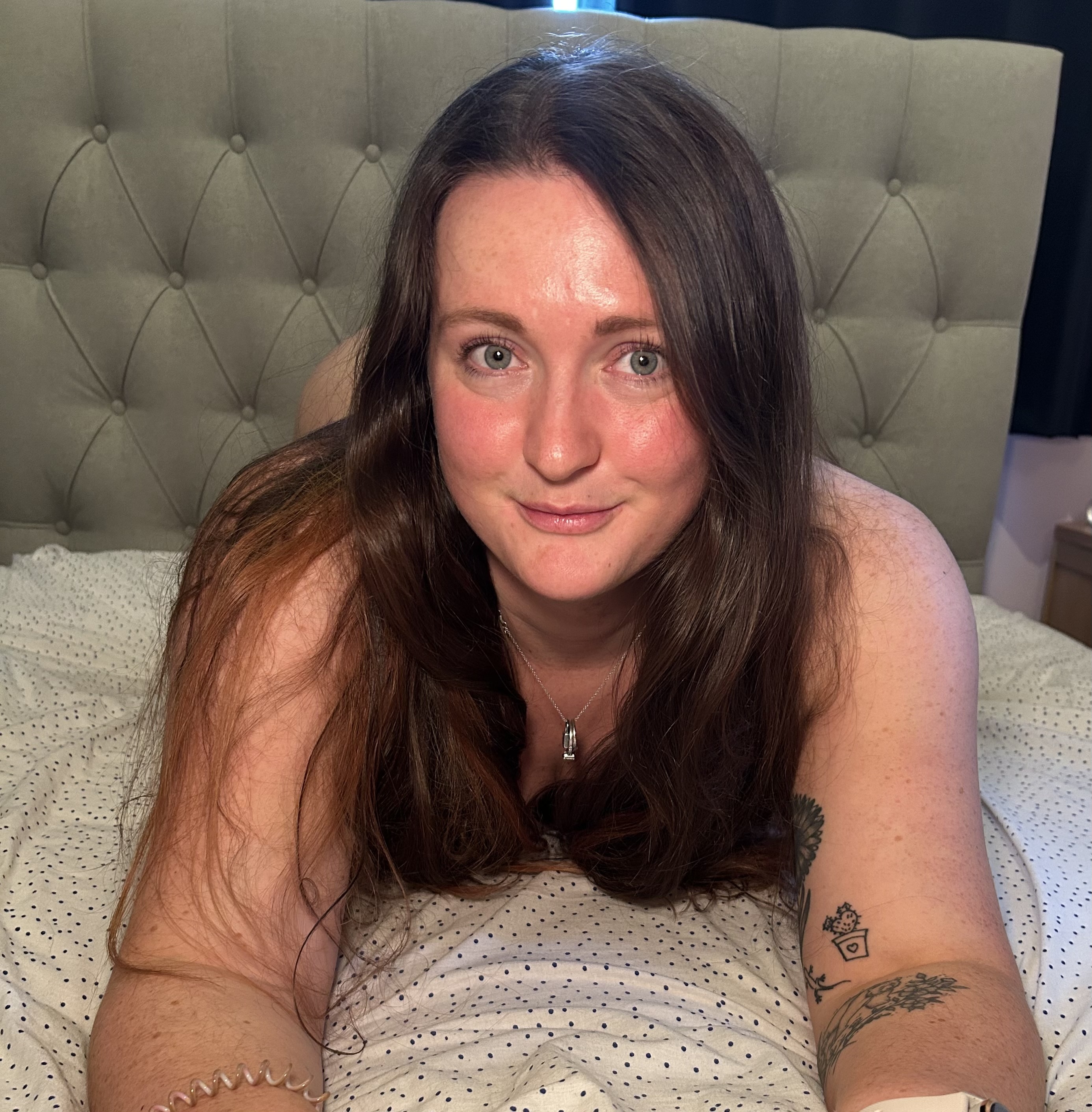 bustybonnieuk from Jerkmate
