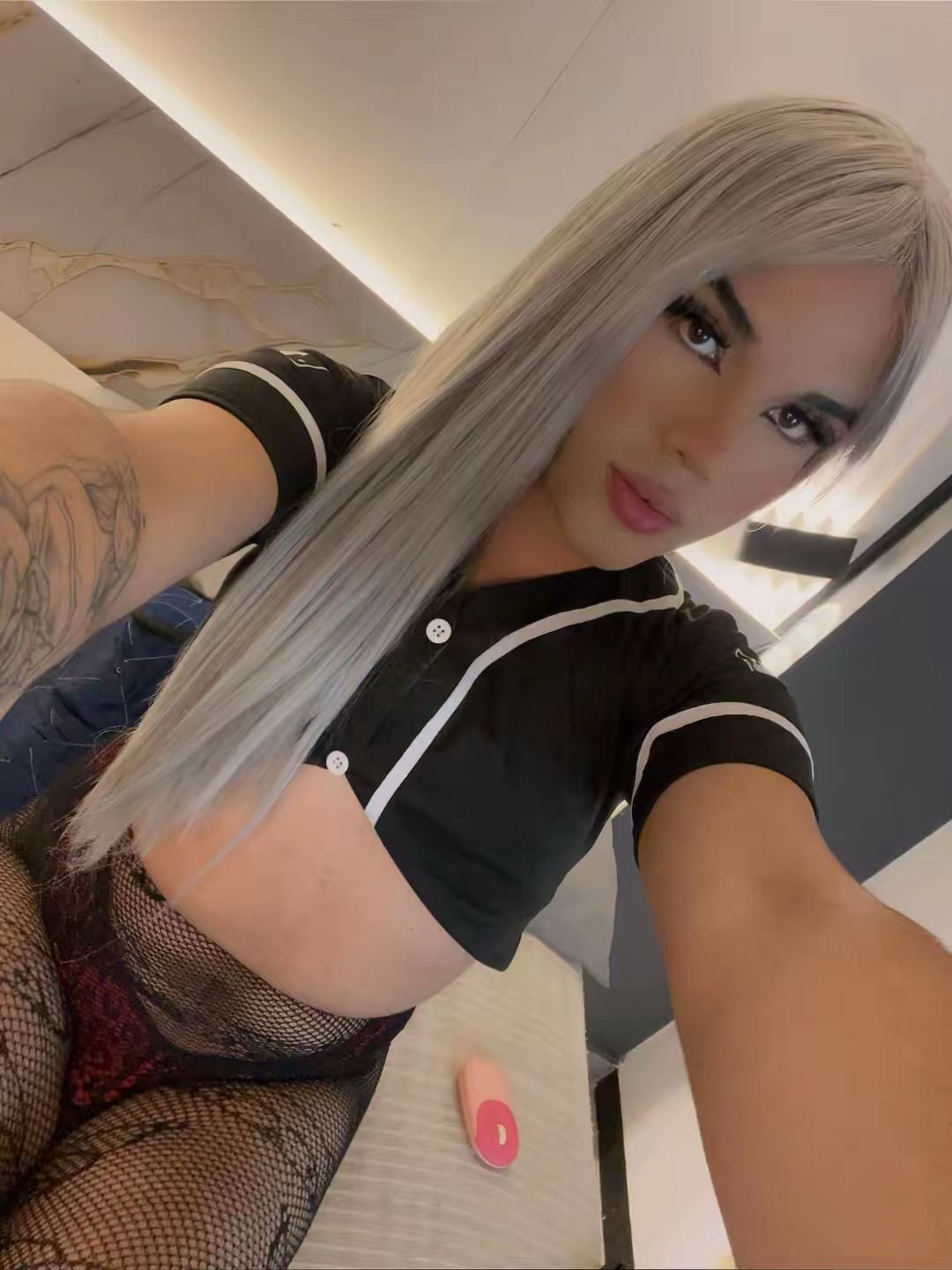 GlossyyBratz