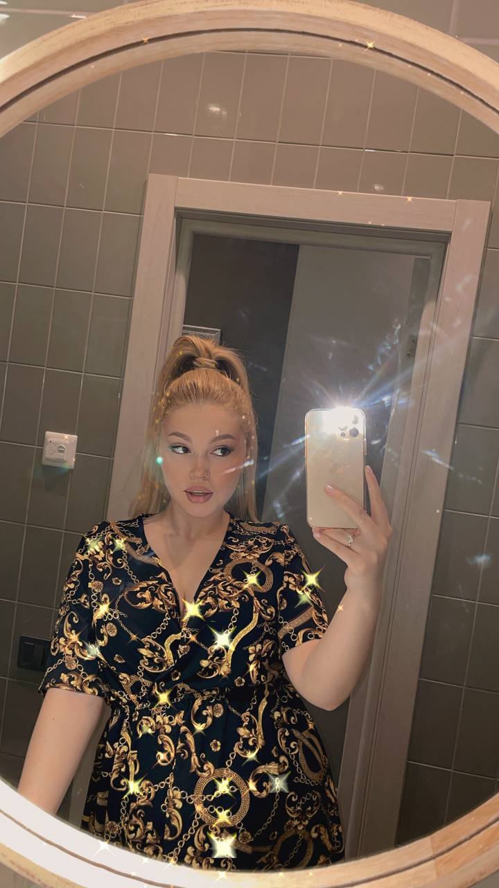 emily_cutie from Jerkmate