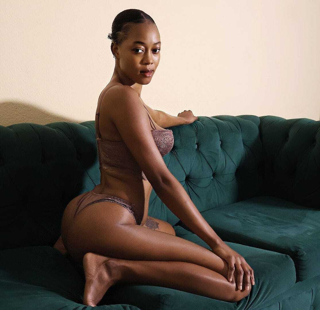 sarafinagoddess23 from Jerkmate
