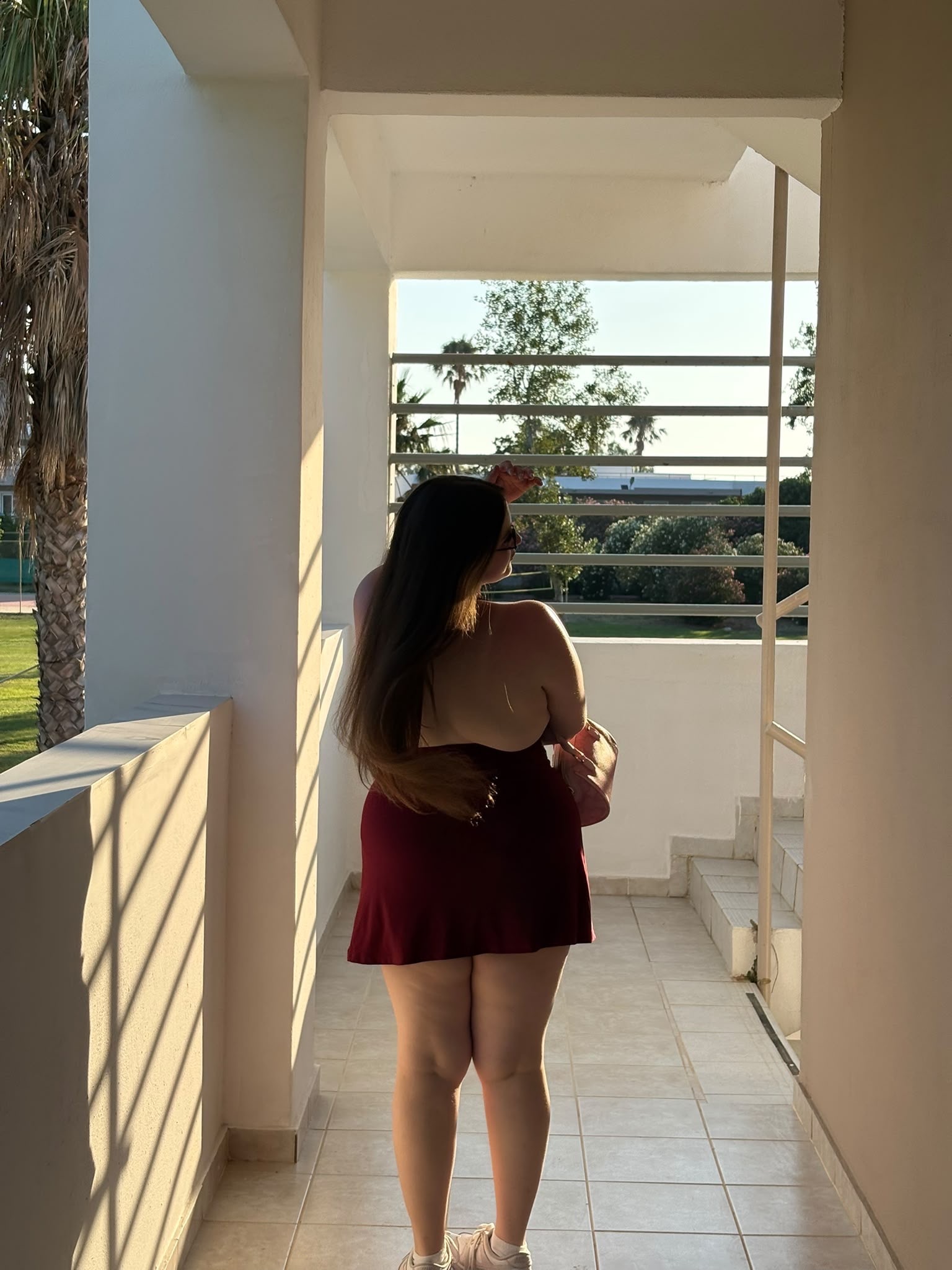 PetiteJulie photo 3
