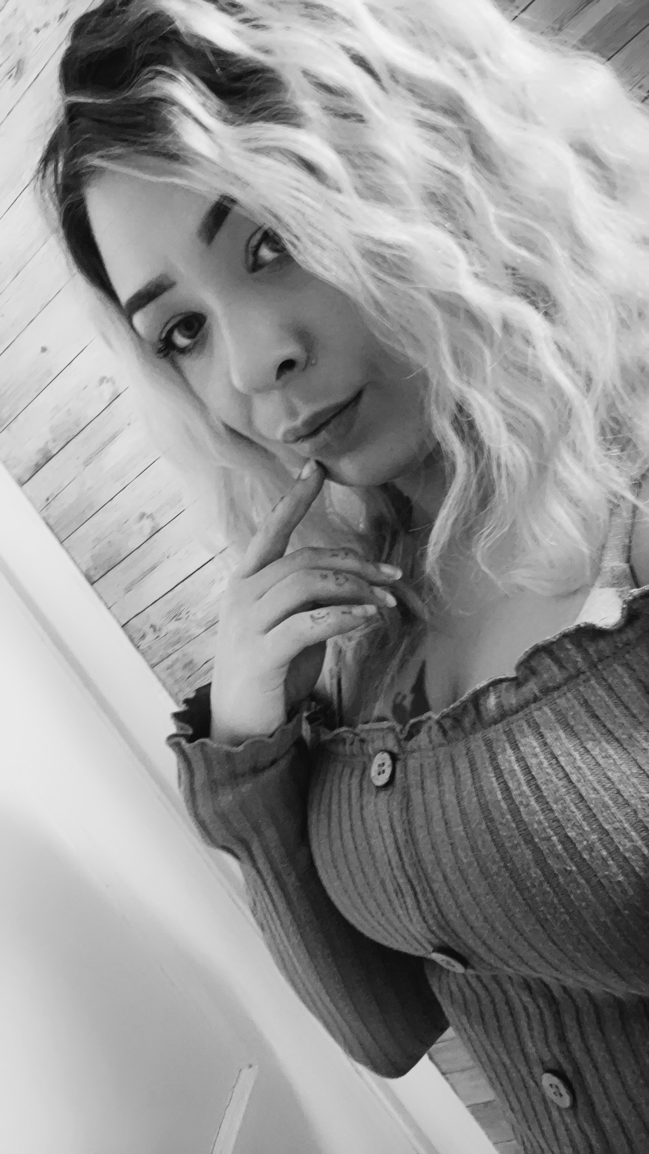 viviansweetz from Jerkmate