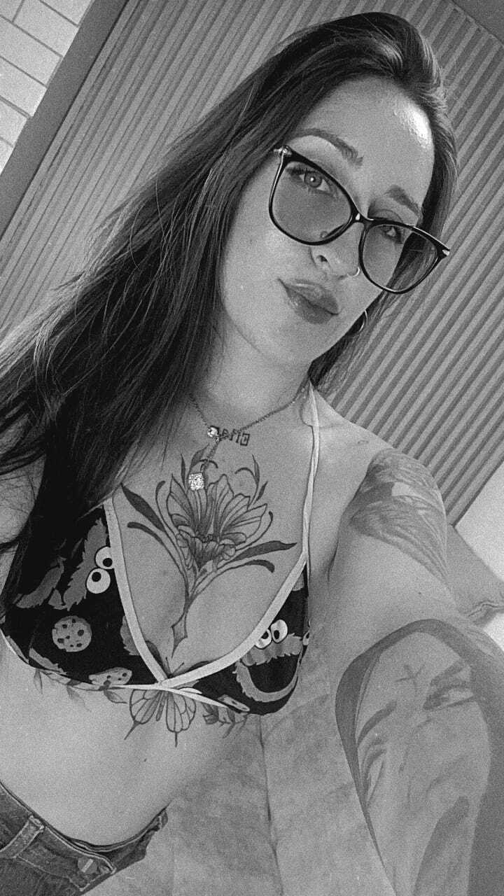 velvetgreen from Jerkmate