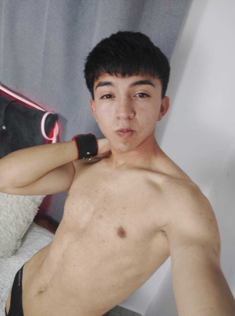 joji_spencer from Jerkmate