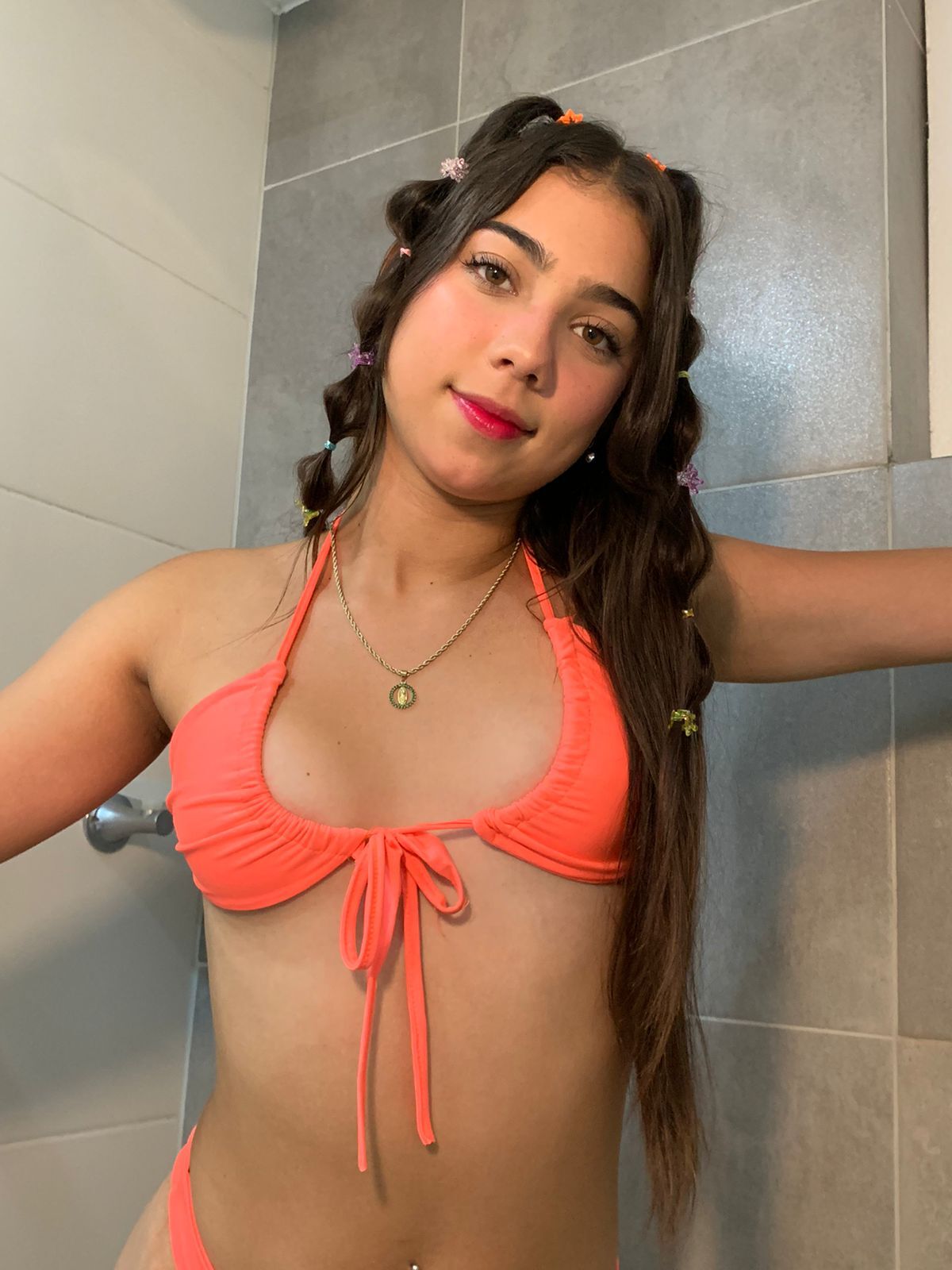 Naommycambell photo 3