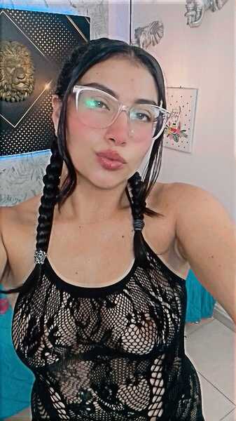 sophiacarter99 from Jerkmate