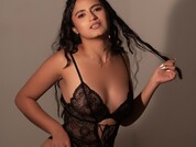Nia_Brownn