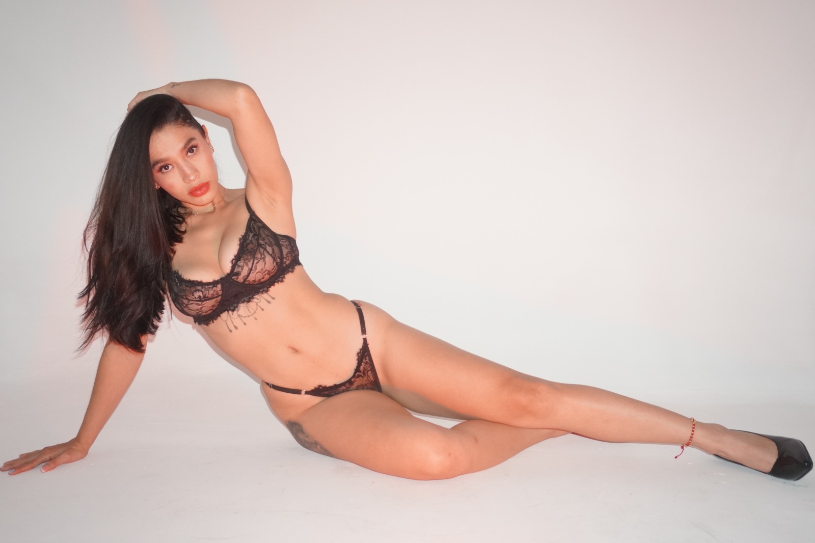 JuliaaVega picture 8