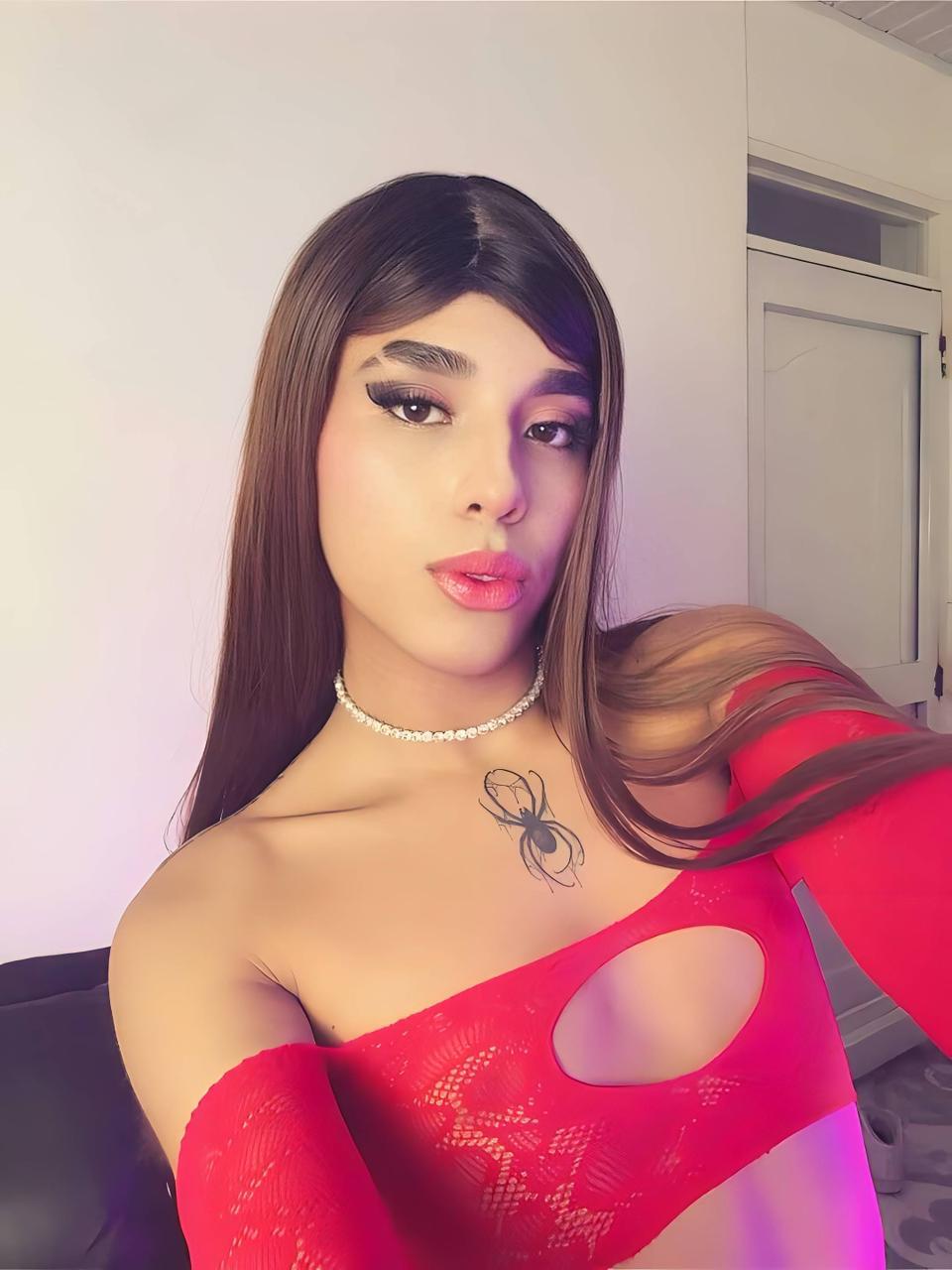 Mia_Bloon21