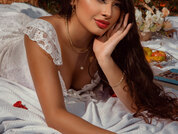 karolinepierce pic