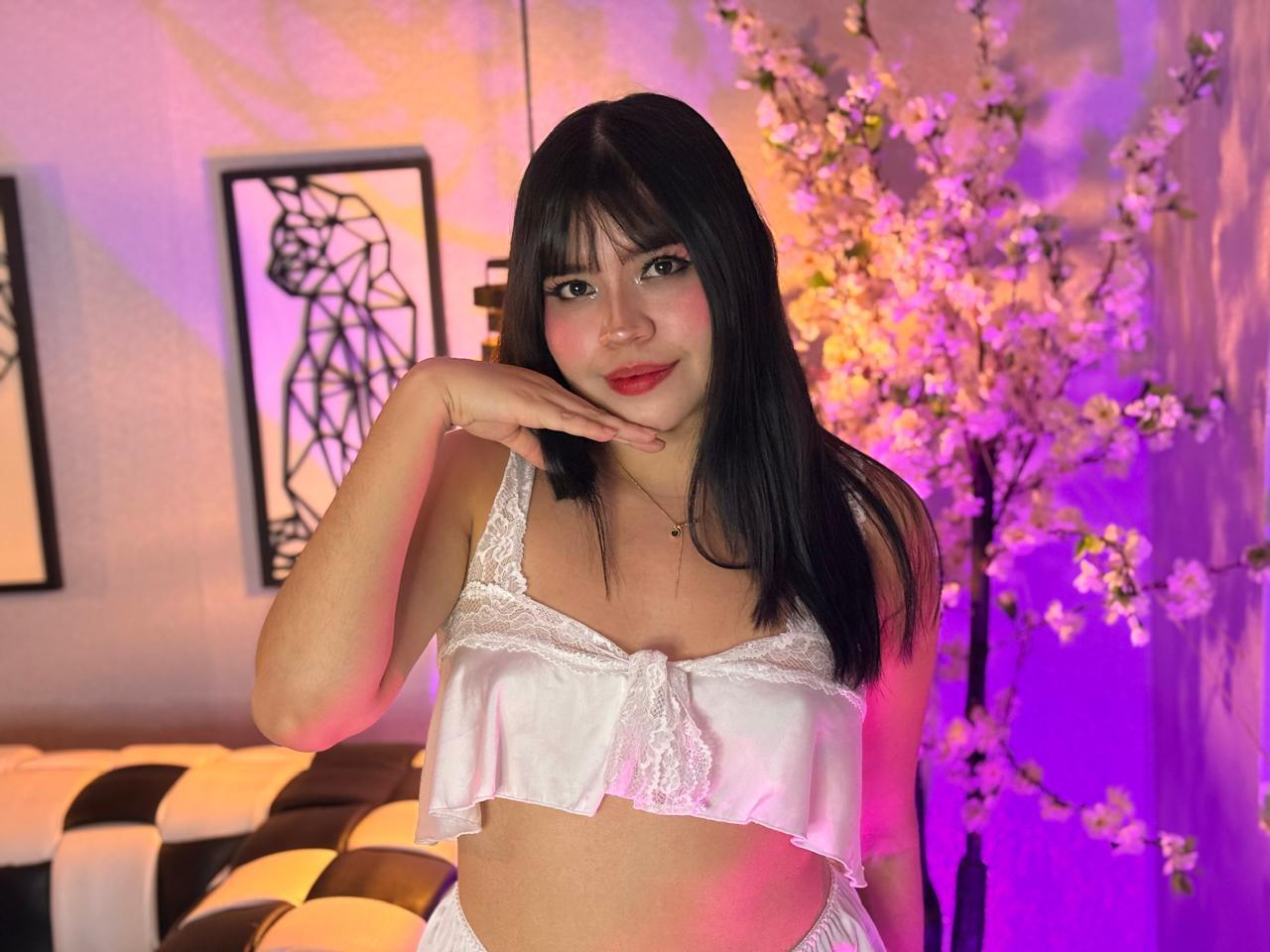 emilyy_cute from Jerkmate