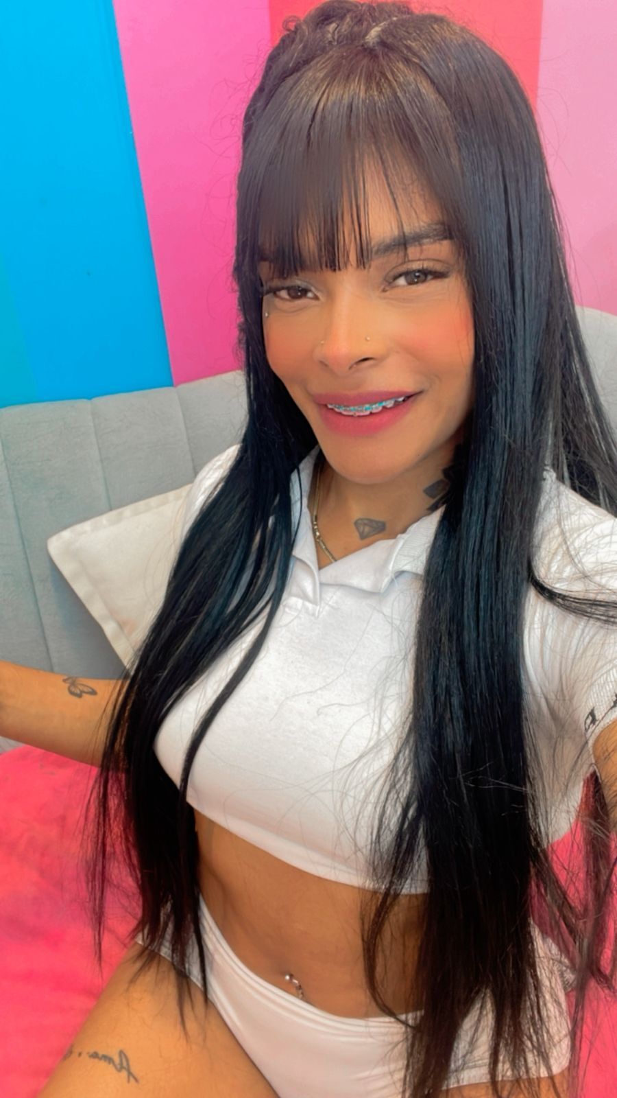 emmaebonyx19 from Jerkmate