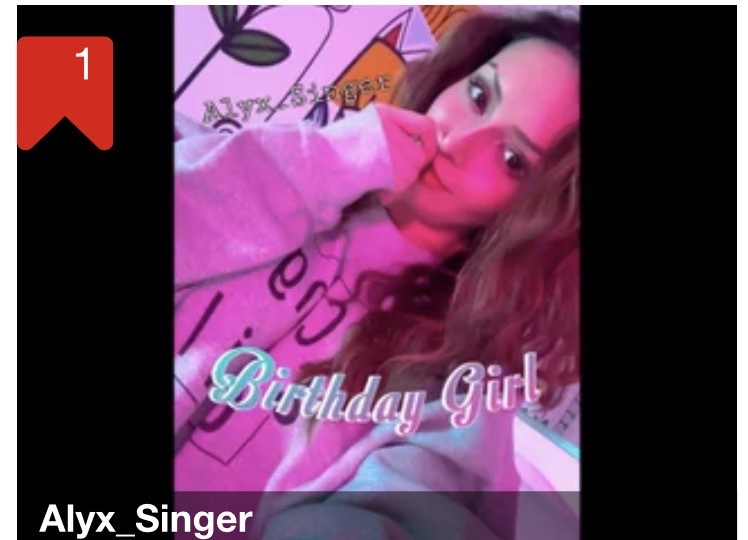 Alyx_Singer picture 8