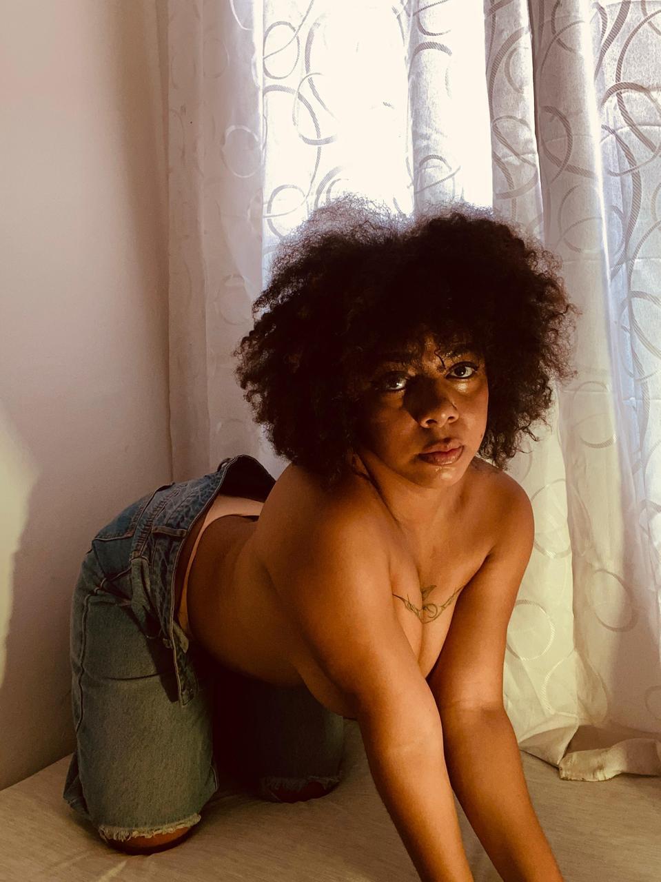 alika101 from Jerkmate