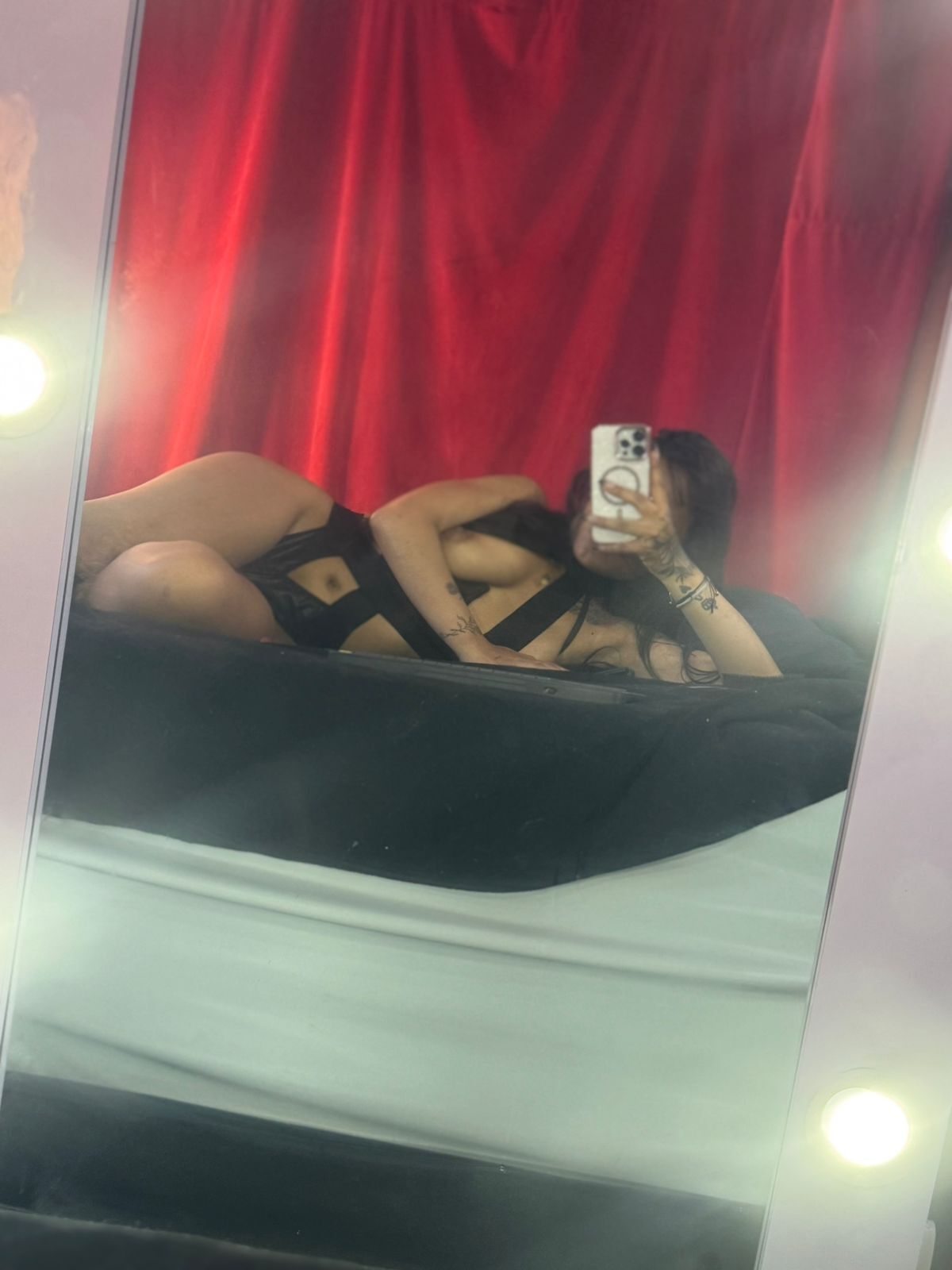 scarletjhonss from Jerkmate