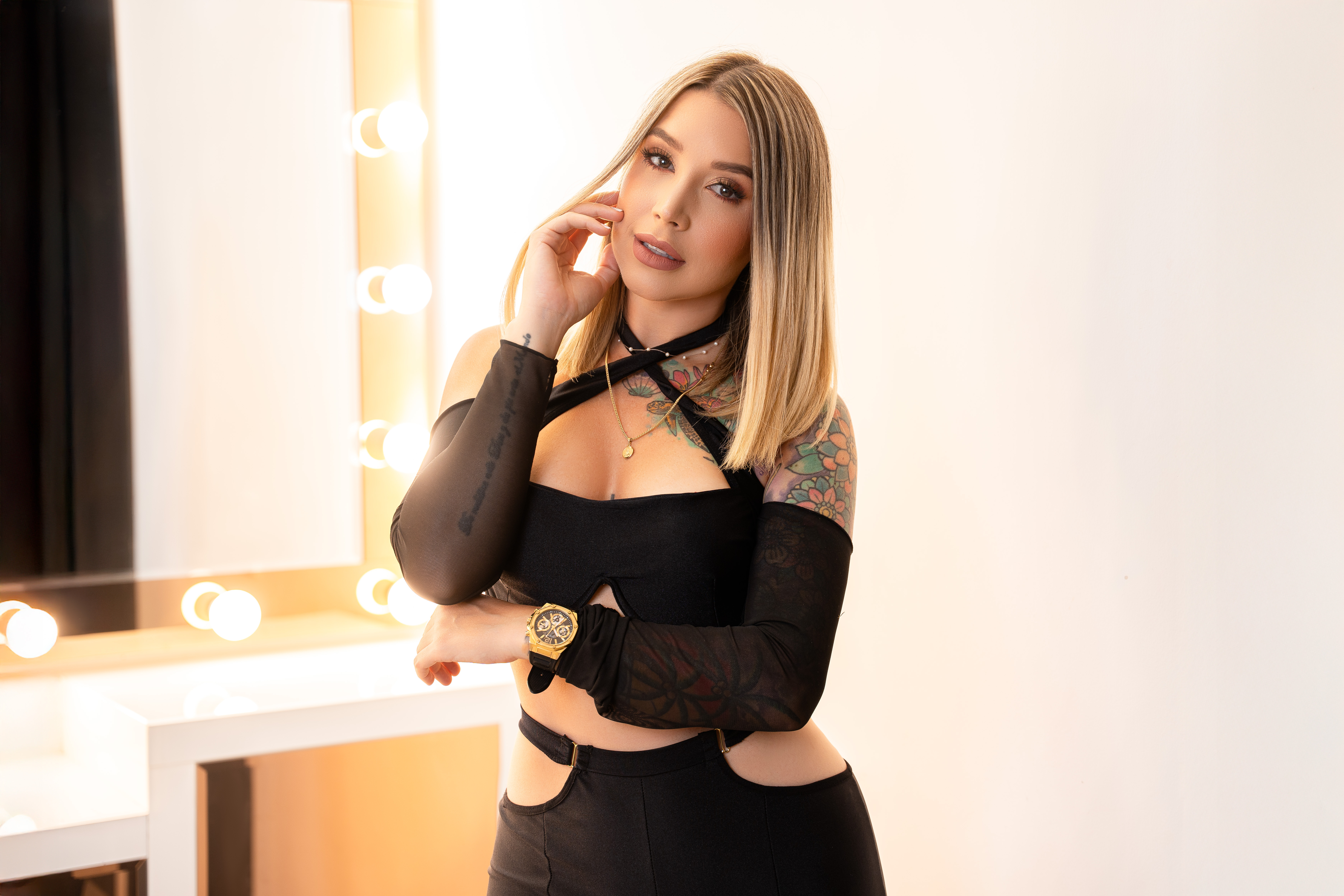 AlessaMills picture 1