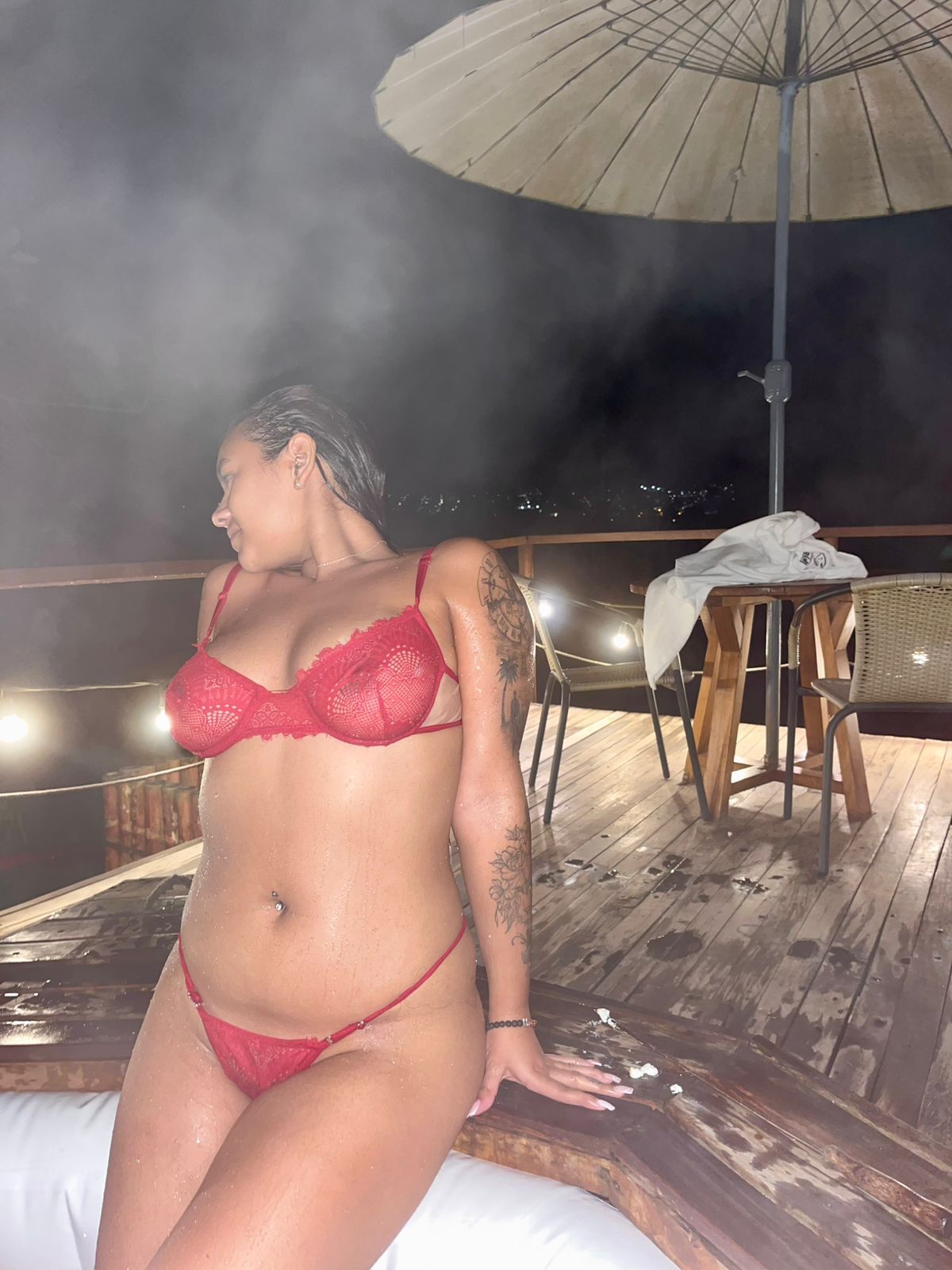 gabymoreauu from Jerkmate