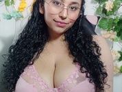 curly_sarah pic