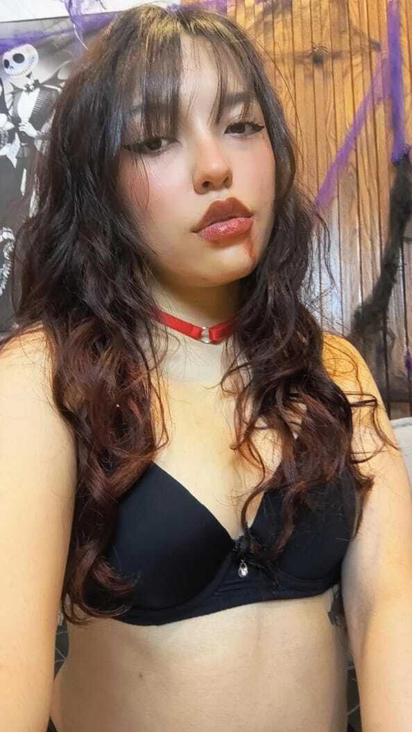 elliecute19 from Jerkmate