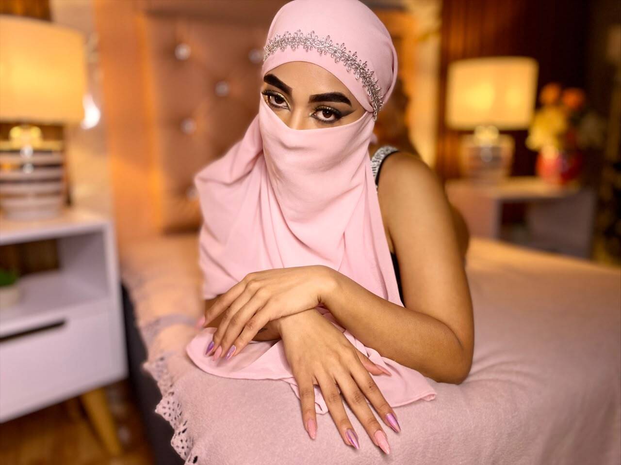 Inaya_Al_Zahir