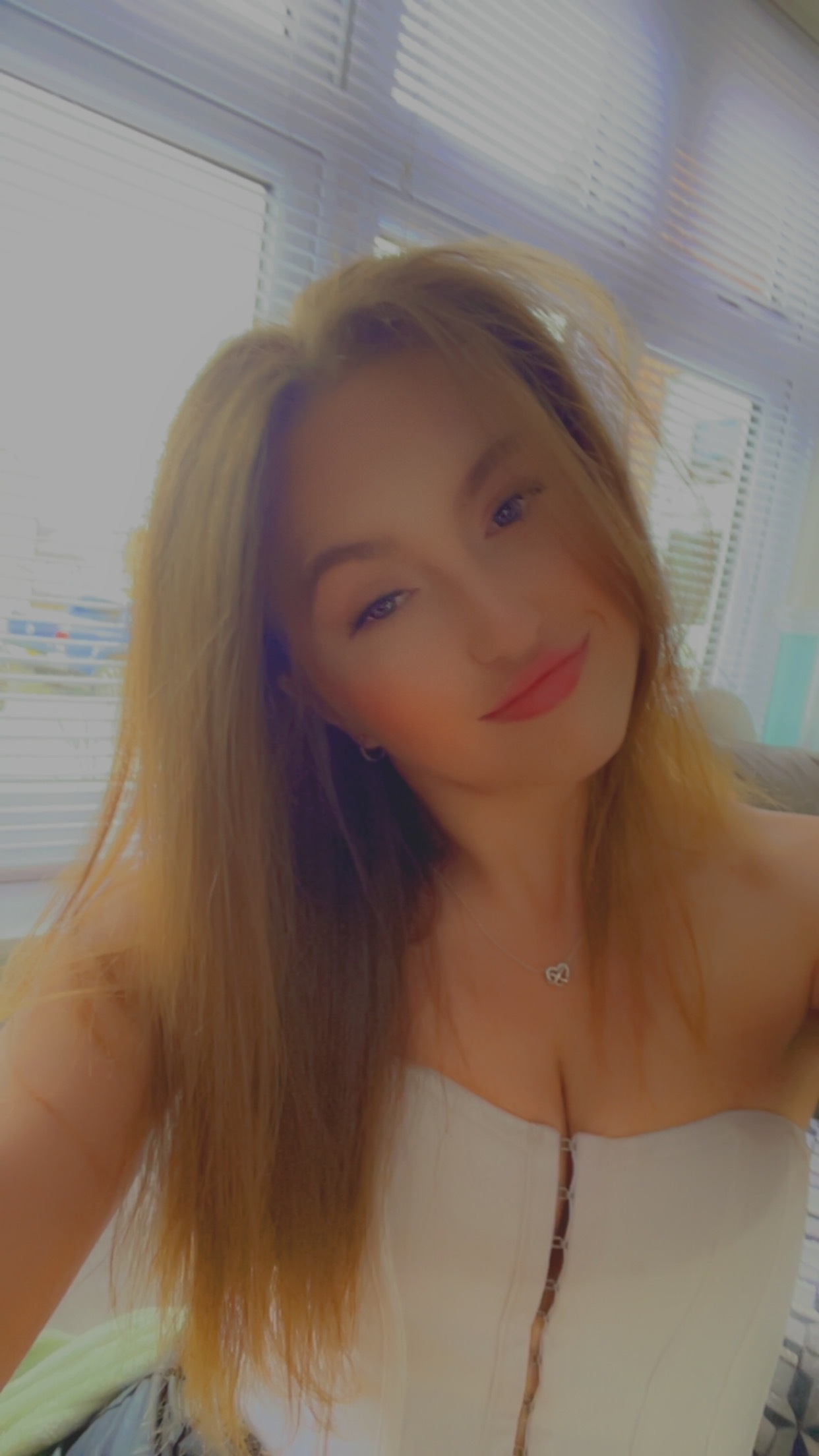 kekelouiseofficial from Jerkmate