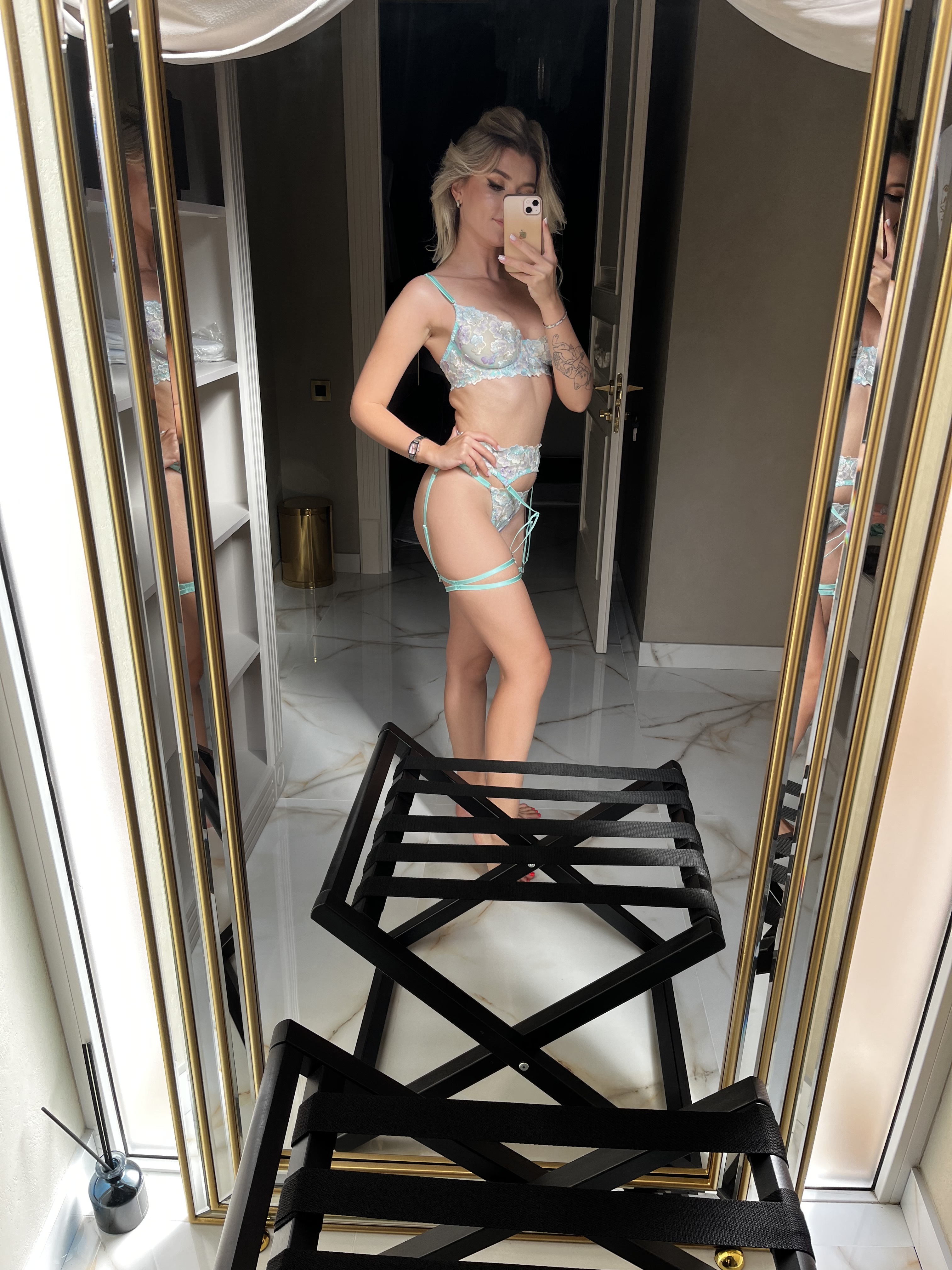 NotDumbBlondie