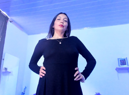karlasantacruz from Jerkmate