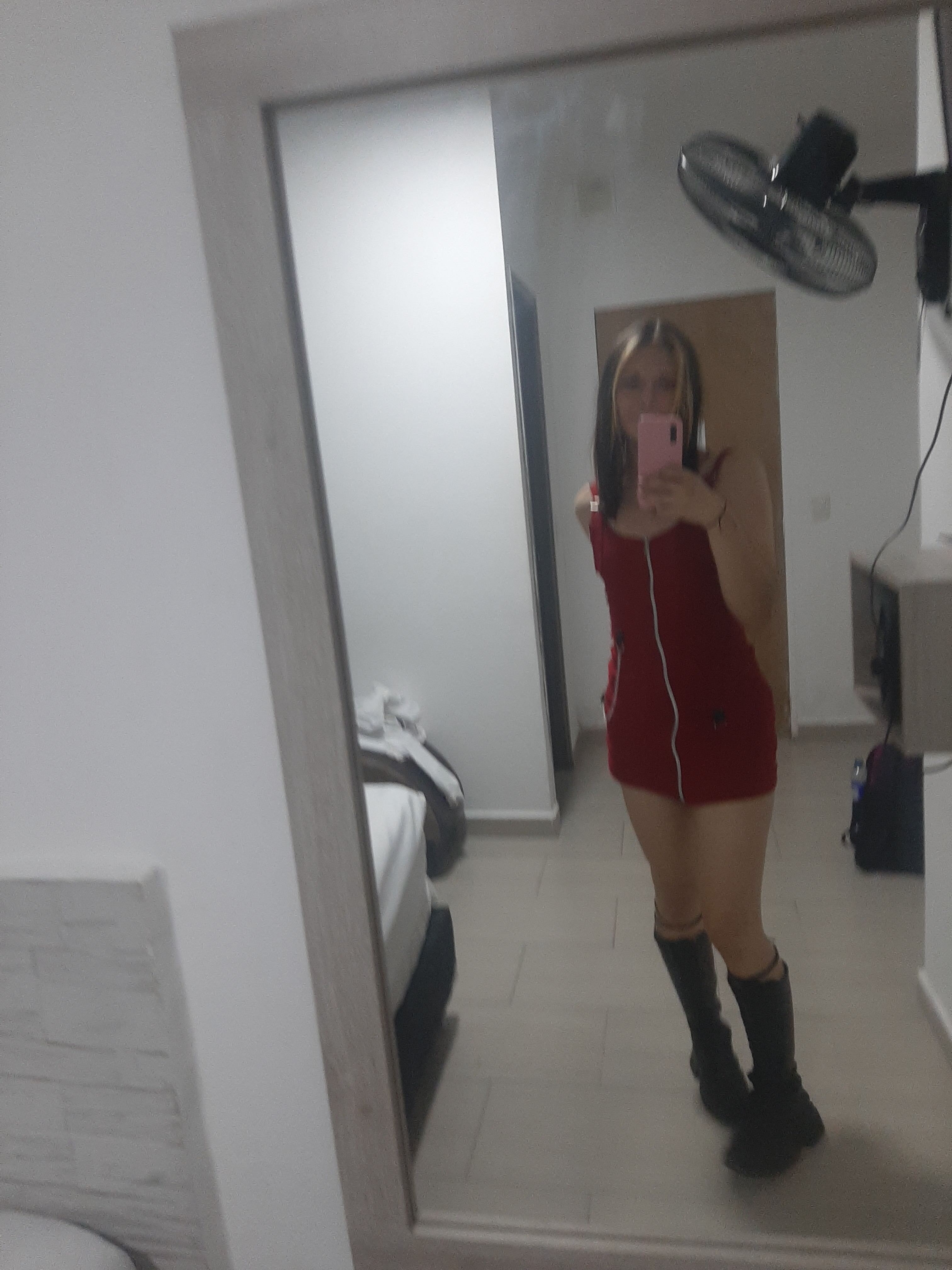 andrea_cherryy from Jerkmate