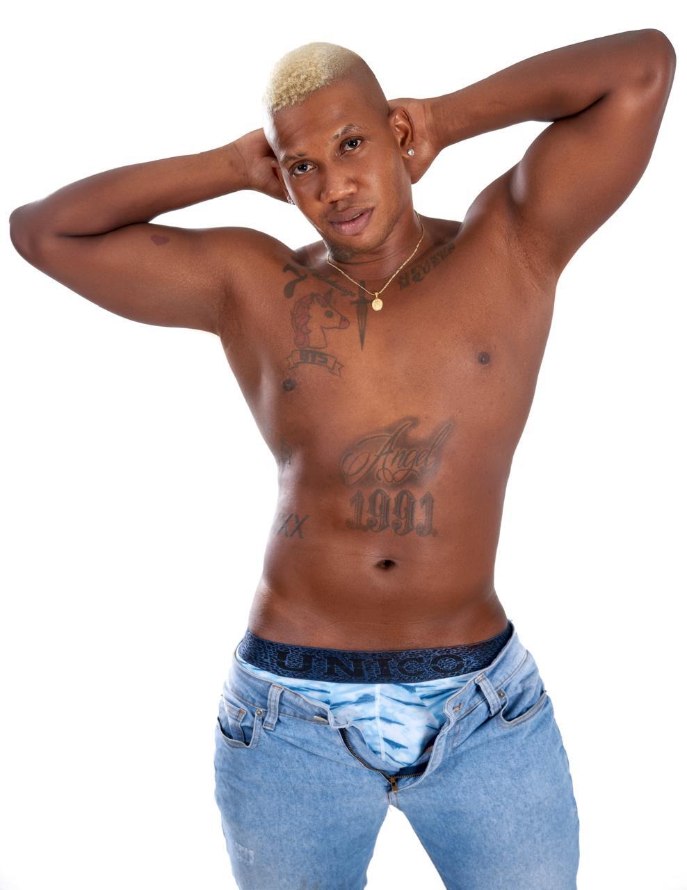 enzomartinezxxx from Jerkmate
