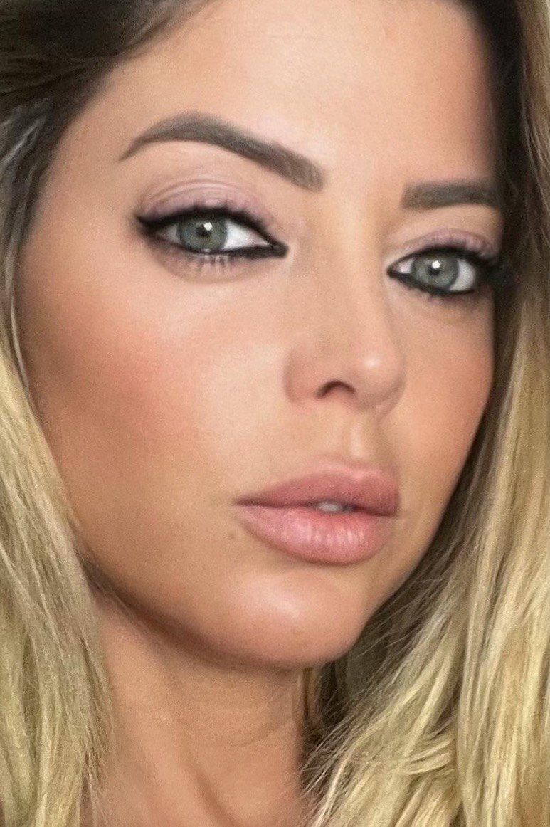 sarahlyne from Jerkmate