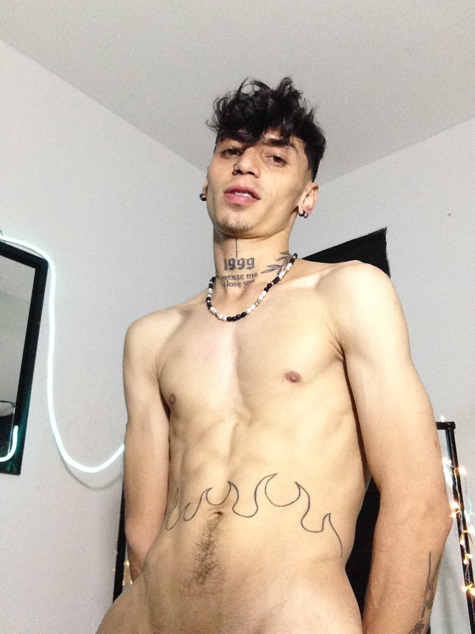 ALEJO_GREYX