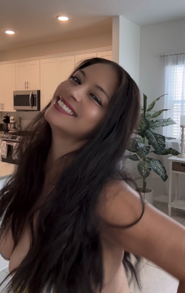 delina_lake from Jerkmate