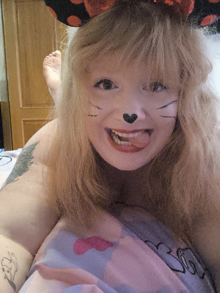 eviebug from Jerkmate