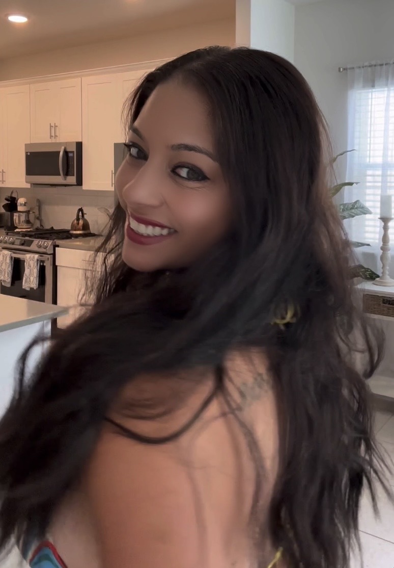 delina_lake from Jerkmate