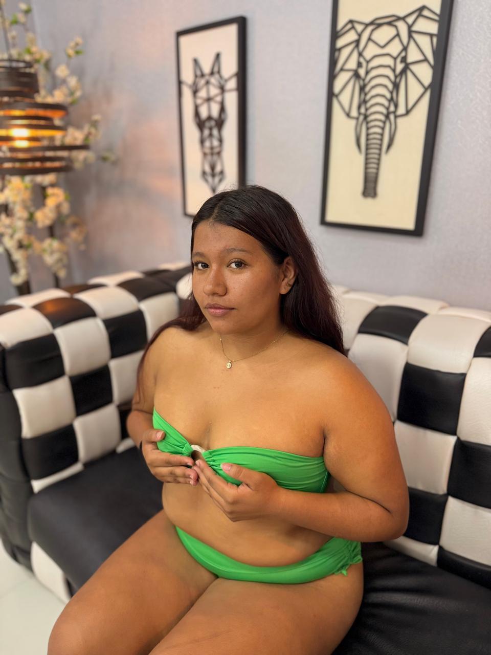 sharon_curvy from Jerkmate