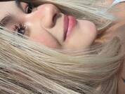 Chat Live with Sahury_Sweet  22 year old Amateur Cam Girl from Colombia Photo