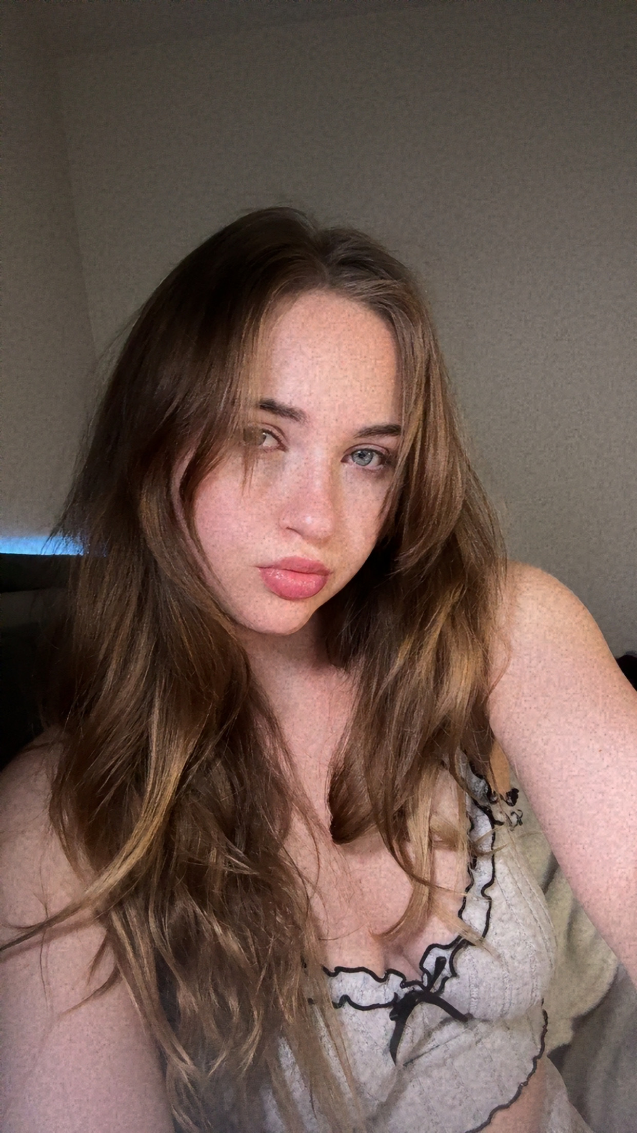 raelynnwhitee from Jerkmate